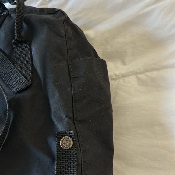 Fjallraven Kanken Backpack in Black OS - Picture 10 of 10